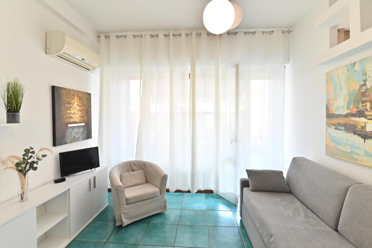 Izzhome Holiday Terrace كالياري المظهر الخارجي الصورة