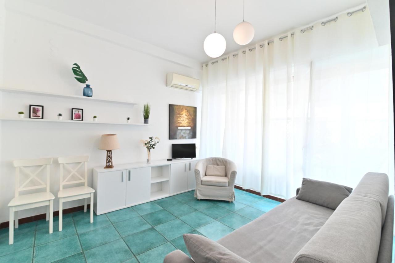 Izzhome Holiday Terrace كالياري المظهر الخارجي الصورة