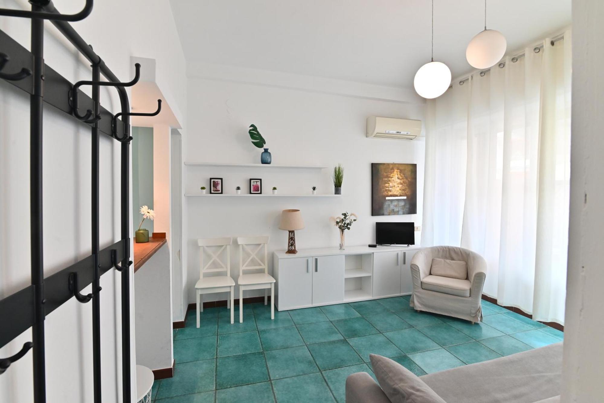 Izzhome Holiday Terrace كالياري المظهر الخارجي الصورة